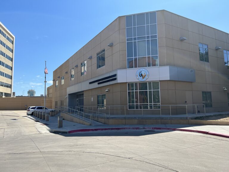 Wichita Bail Bondsman at Sedgwick County Jail with inmates explains if you can pay your own bail